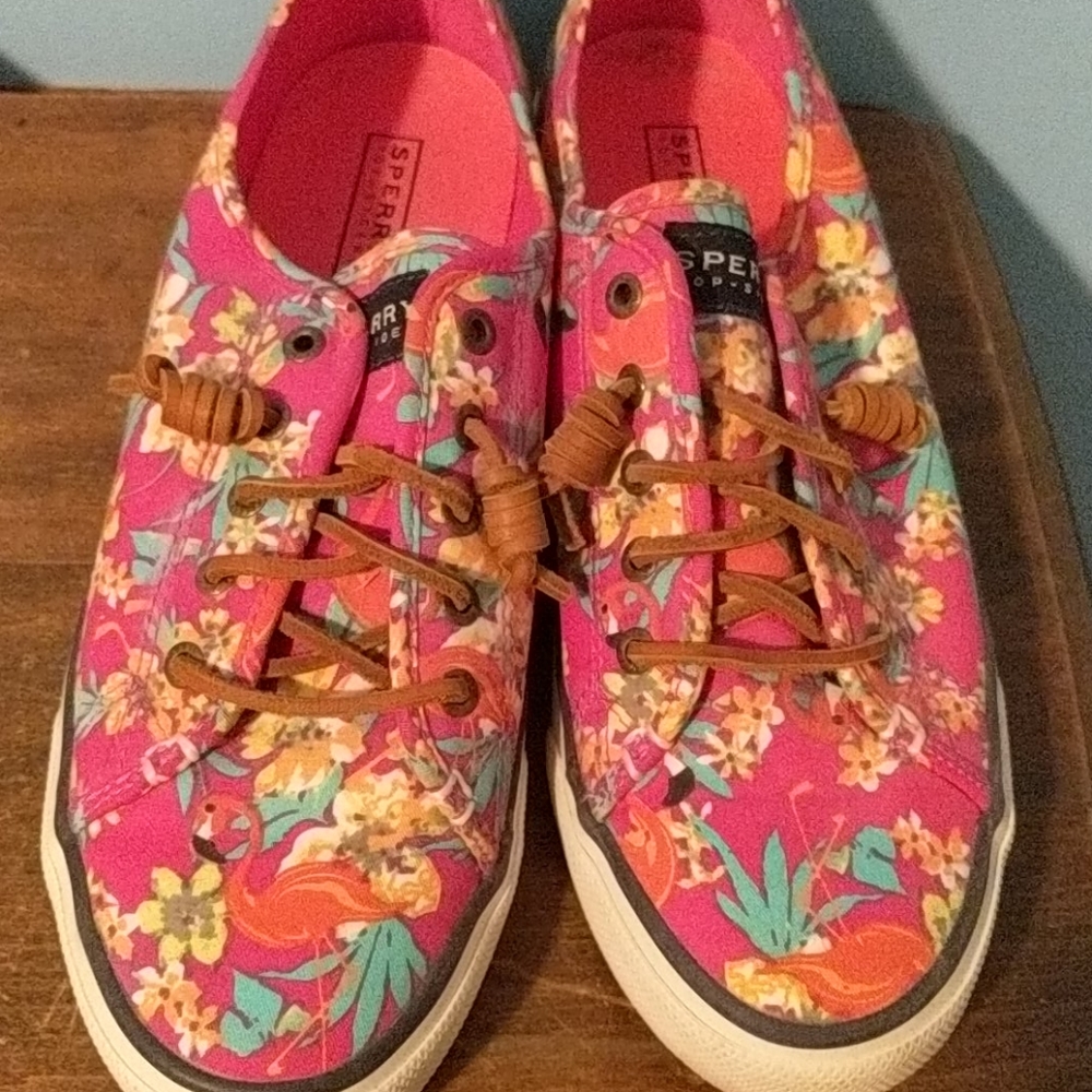 Sperry Floral Flamingos  Slip-on Size 9